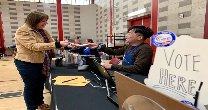 Se necesitan centros de votación Se necesitan centros de votación